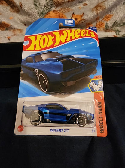 Dark Blue  HotWheels: Ravenger S/T