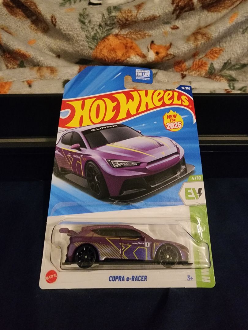 Purple  HotWheels: Cupra e-Racer