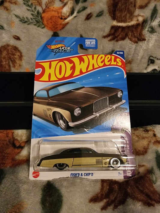 Brown & Beige  HotWheels: Fish'D & Chip'D
