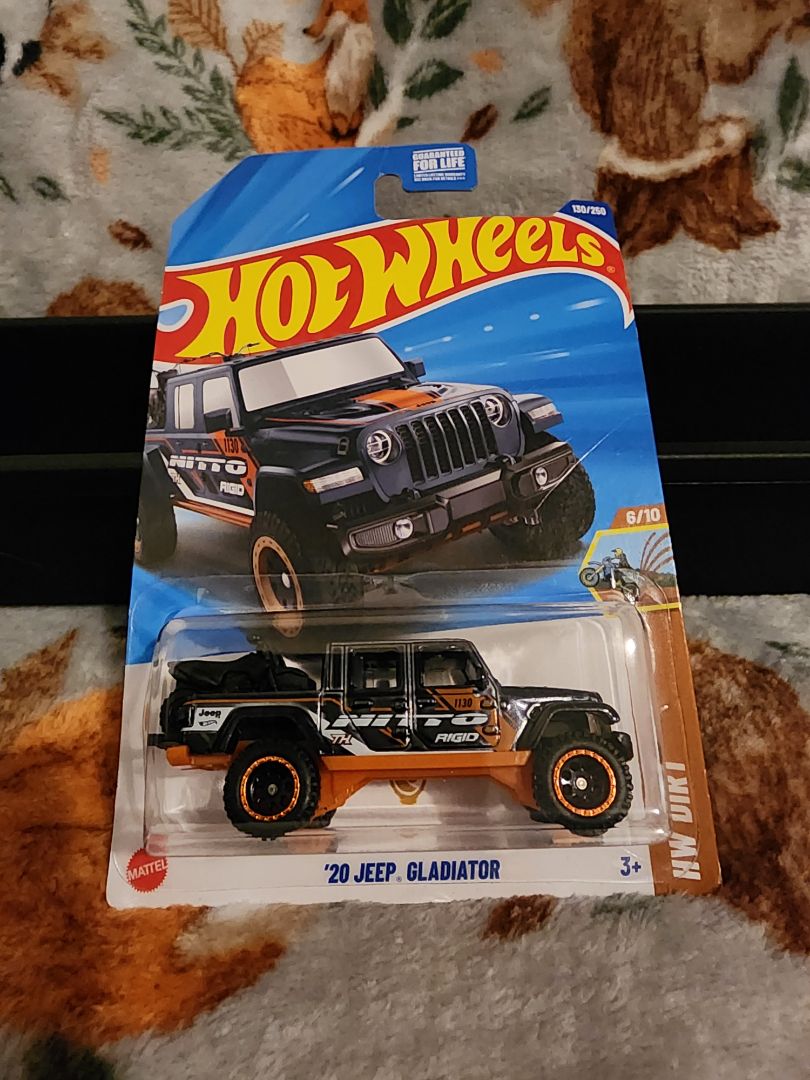 Black & Orange  HotWheels: 20 Jeep Gladiator