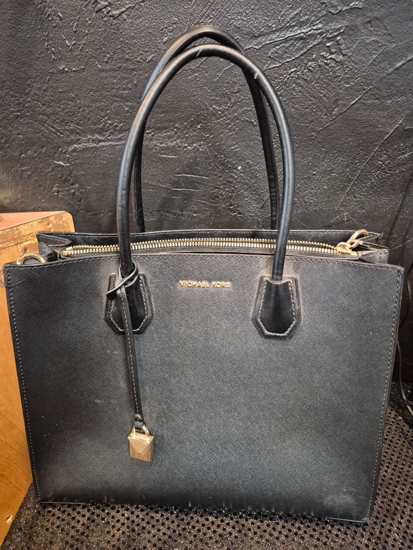 Michael Kors Hand Bag