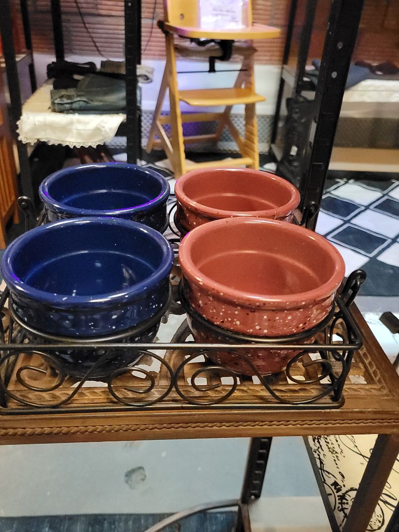 4 Condement dishs in wrought Iron Holder