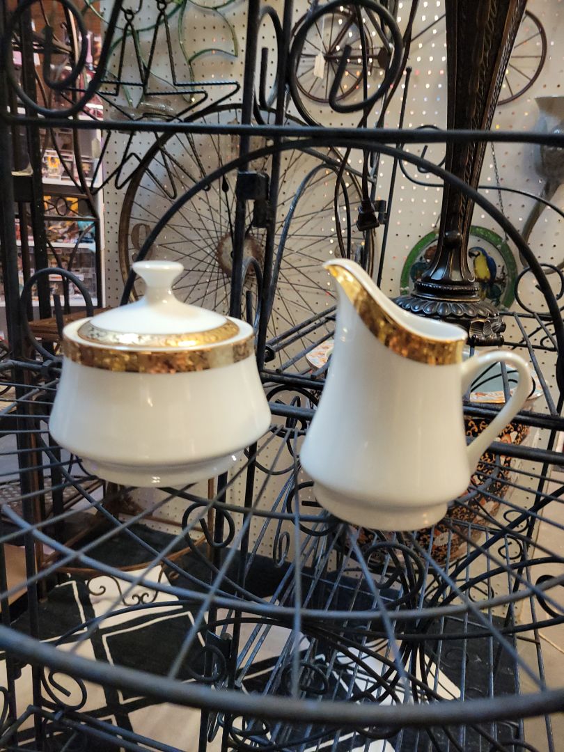 White and Gold Noritake Suger and Creamer set