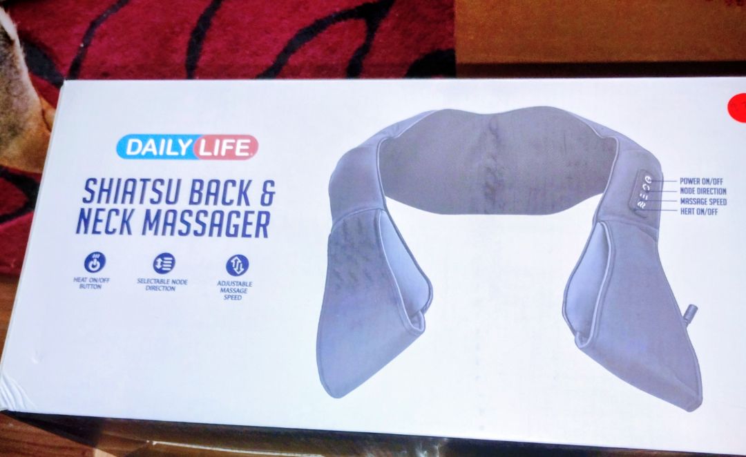 Black (Wht Box) Daily Life Shiatsu Back & Neck Massager