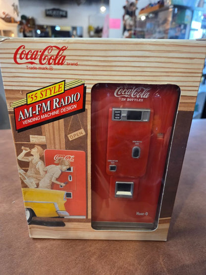 Vintage Coca Cola Vending AM-FM Radio '55 style