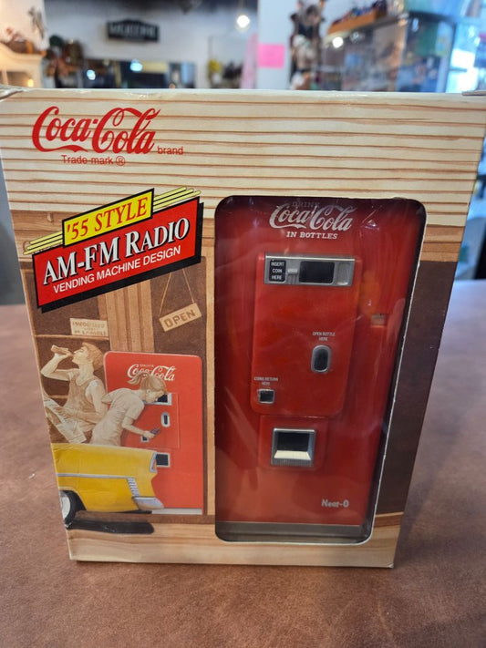 Vintage Coca Cola Vending AM-FM Radio '55 style