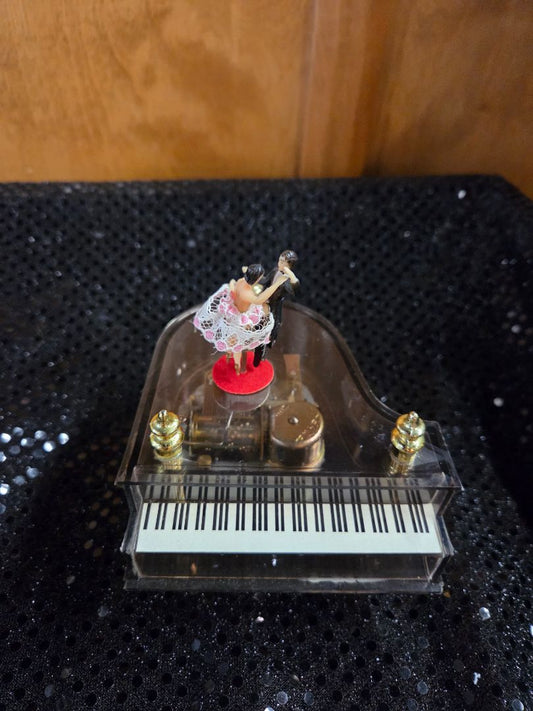 Vintage Dancing Couple Music Box