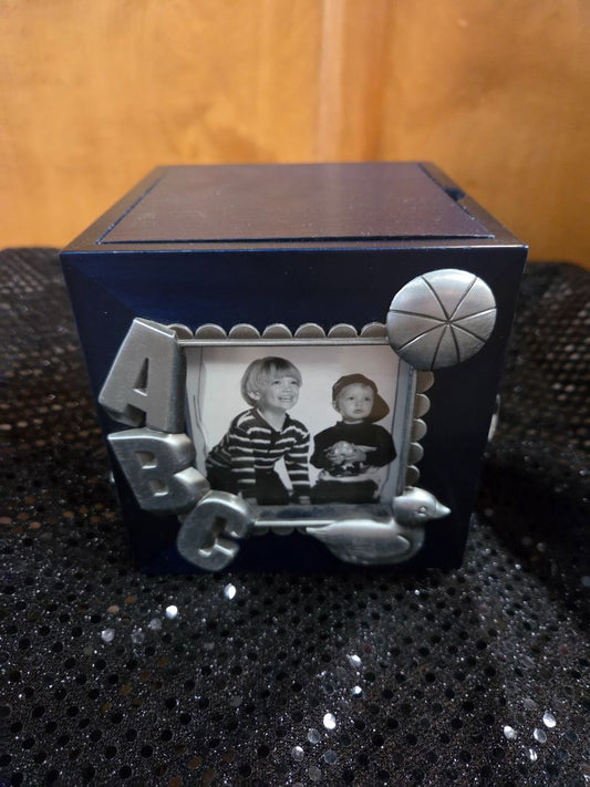 Royal limited Silver baby Musical photo cube