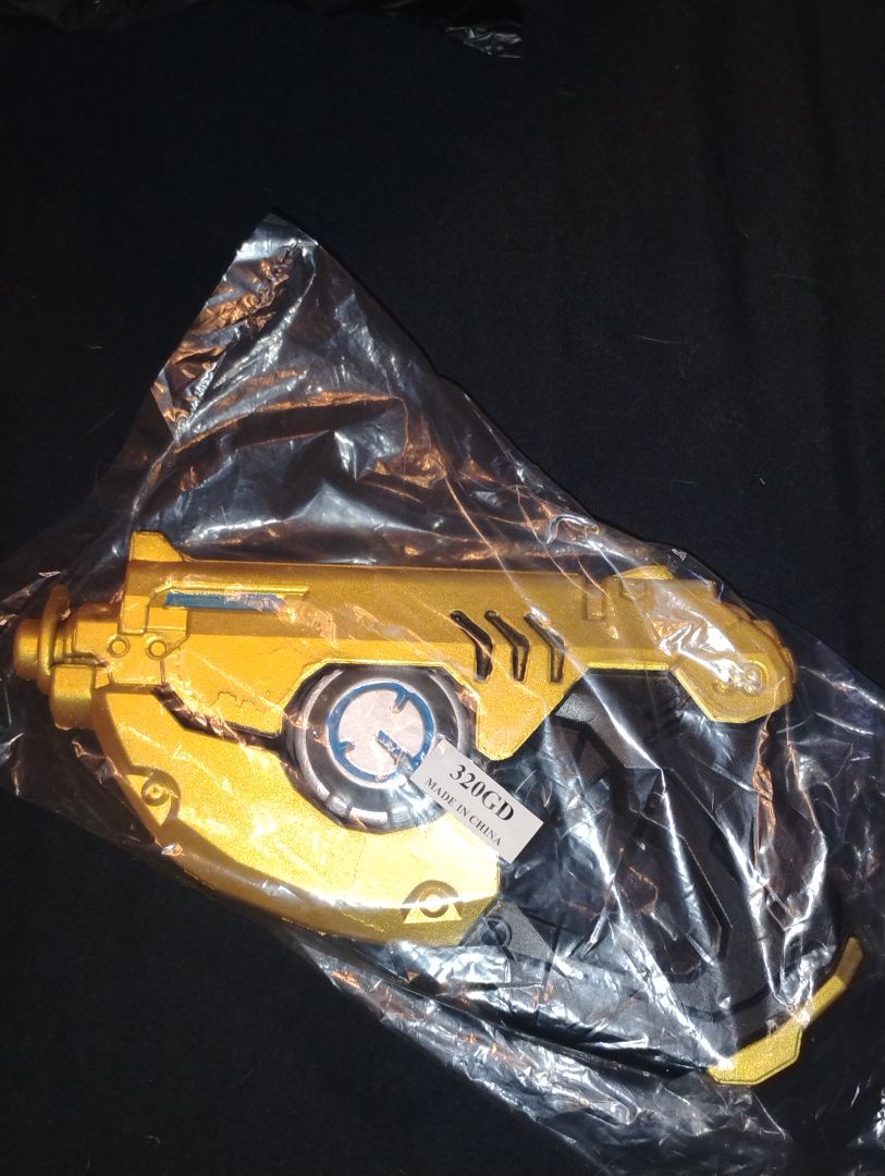 Black and Gold  Foam Tracer's Point Replica Pistol, Medium