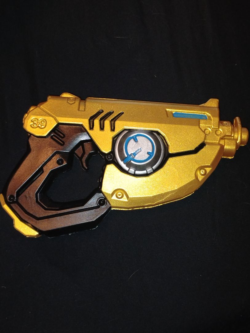 Black and Gold  Foam Tracer's Point Replica Pistol, Medium