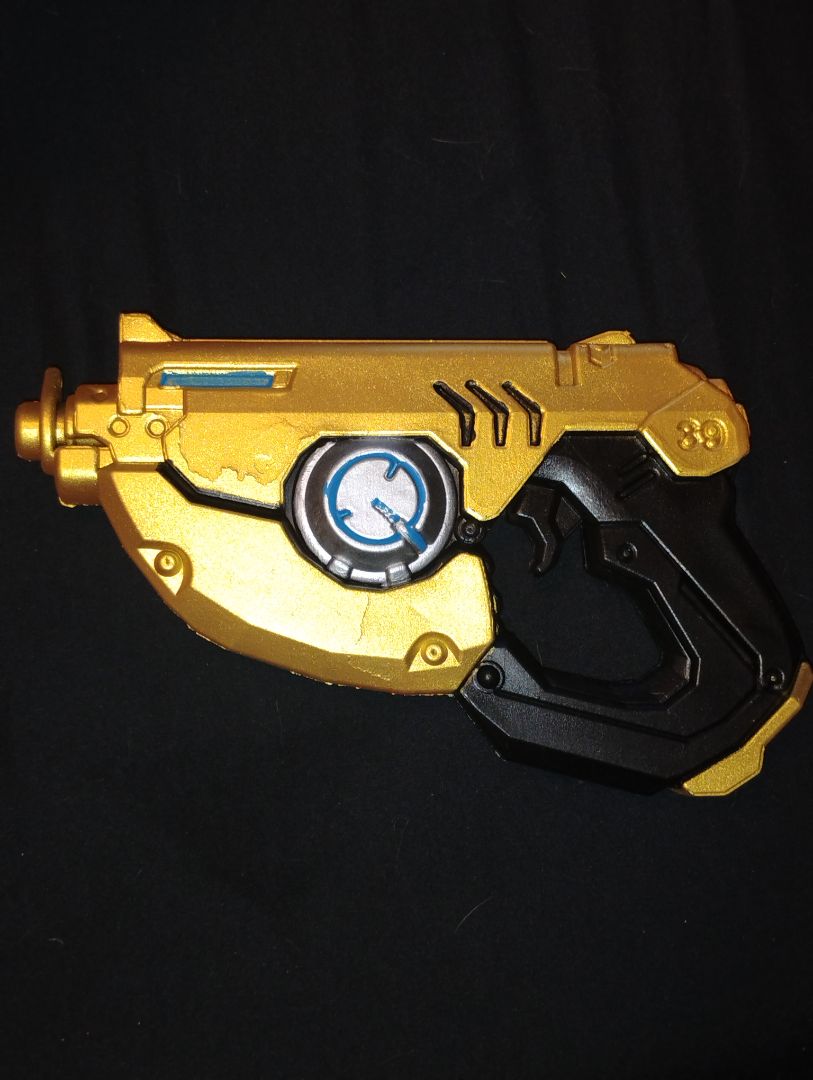 Black and Gold  Foam Tracer's Point Replica Pistol, Medium