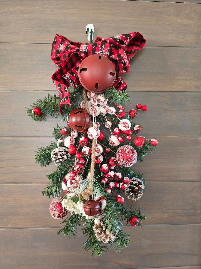 Red Handmade Artisan, 22 x 12