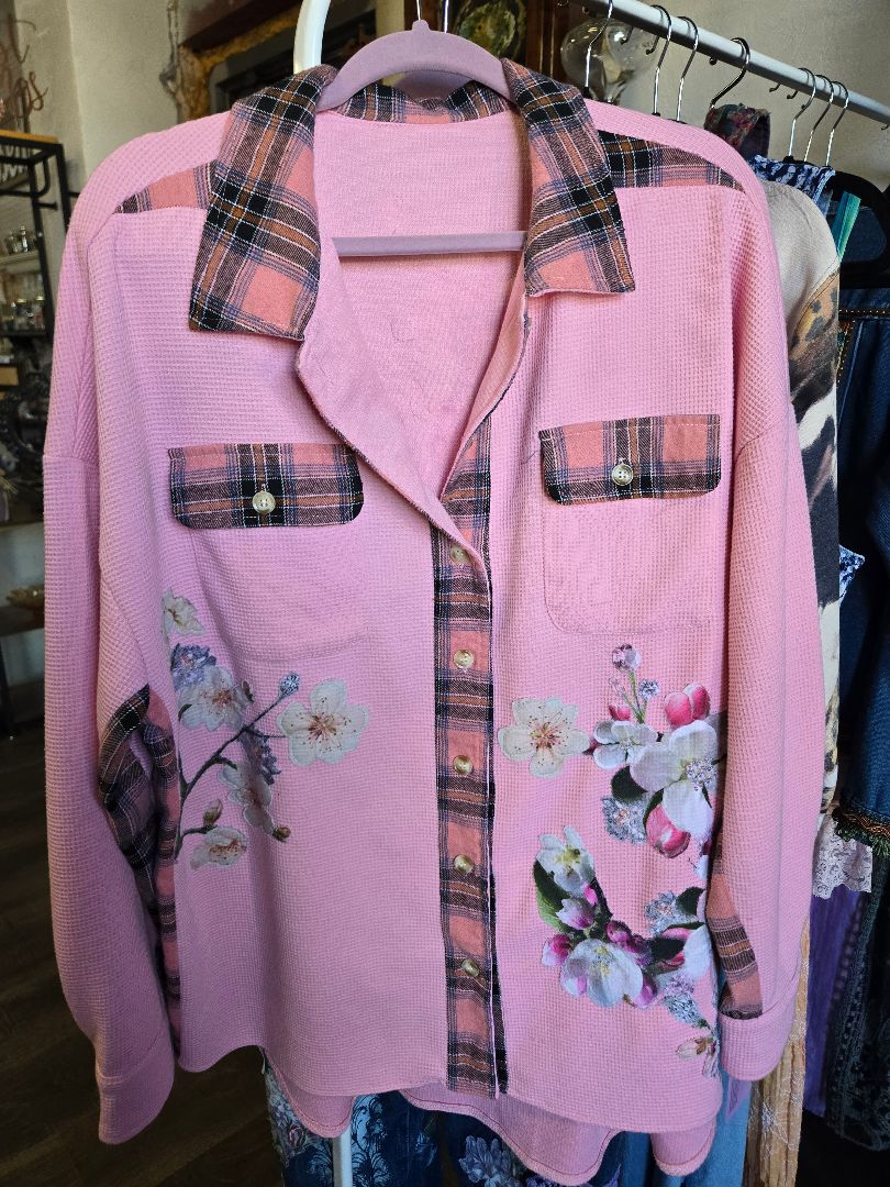 Shirt Flannel and Jersey Pinl Appliqued Blossums, XXL