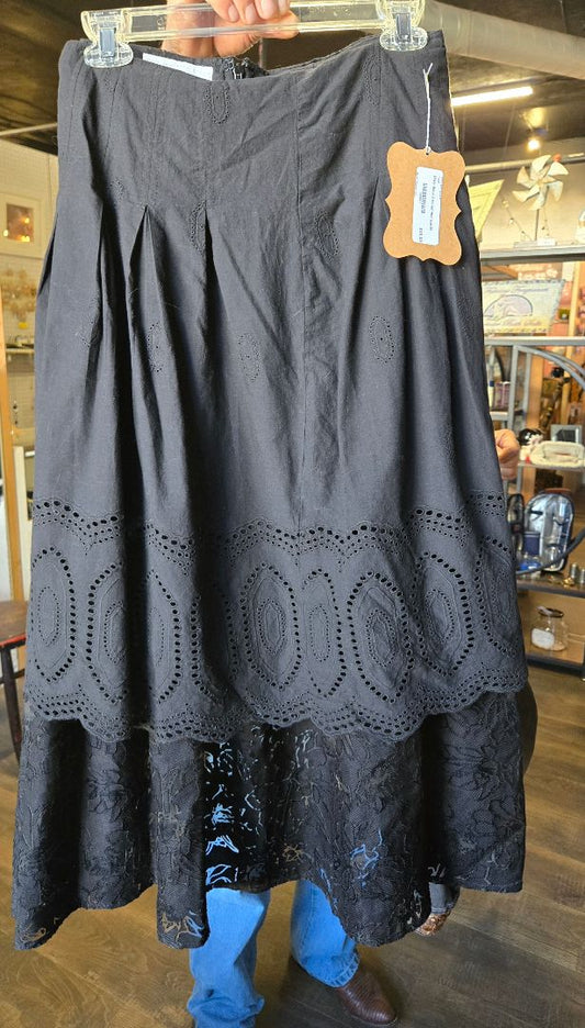 Skirt- Black 2 tiered midi size 20