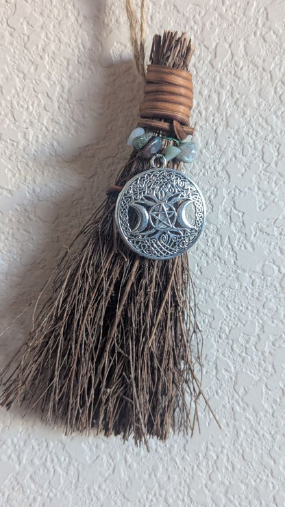 Mini Broom pentacle