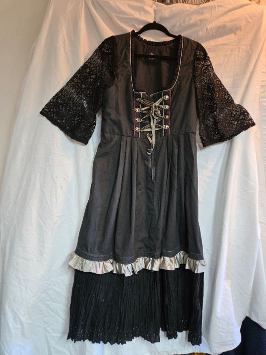 Dress black and silver lace up corset