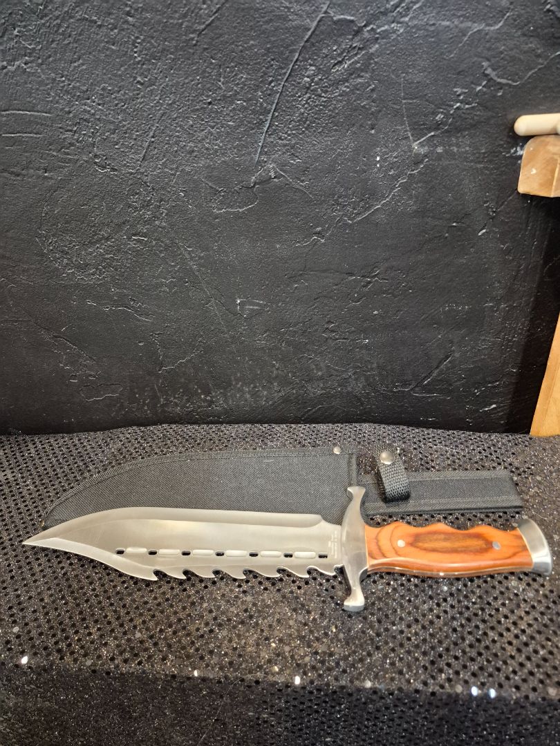 Timber Rattler Sinful Spiked Bowie Knife
