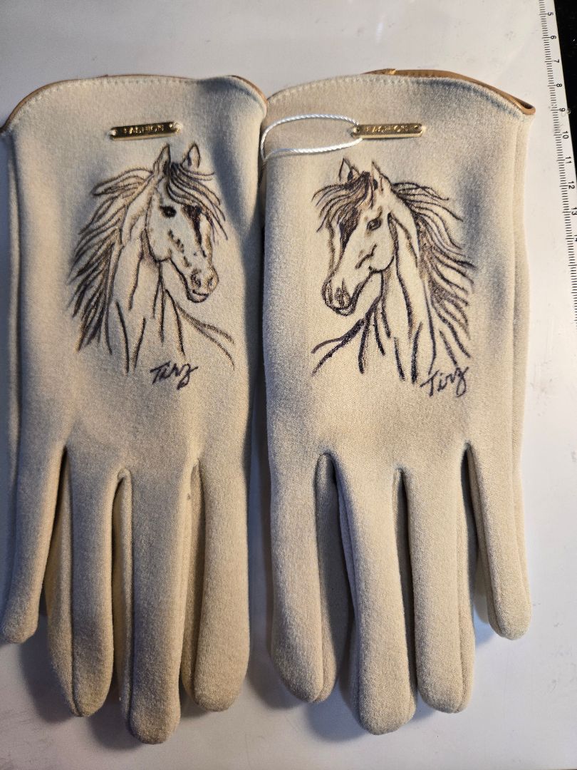 creme  Gloves faux suede burnt horses, ladies