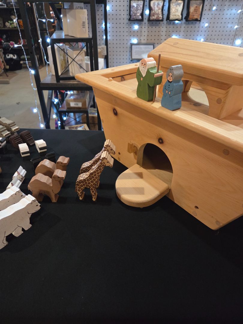 Noah's Arc animals included