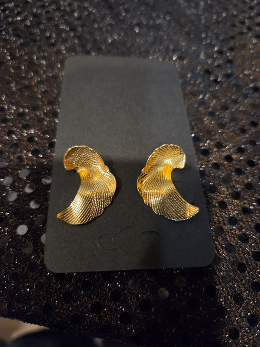 Vintage Haute Couture Gold Ton Textured Earrings