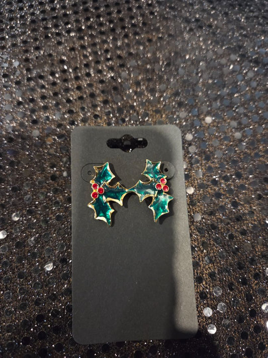 Vintage Enamel Christmas Holly Berry earrings