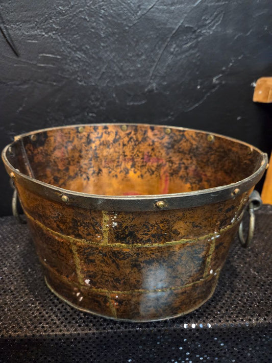 MISC Copper Colored Pot