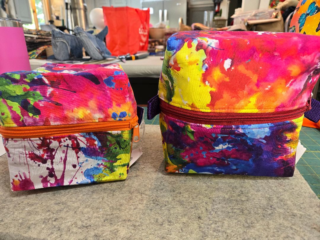 Pouch boxy rainbow