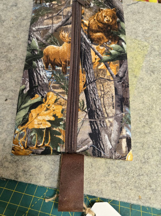 Pouch accord. wildlife