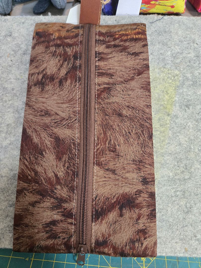 Pouch accord. fir
