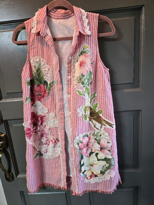 Duster rose floral w lace, small