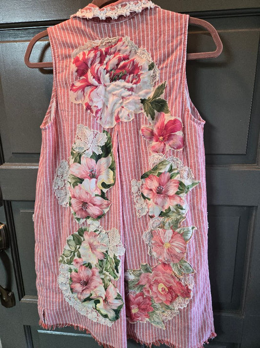 Duster rose floral w lace, small