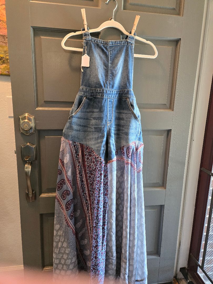 Jean Bibs with wide legs sheer fabric, 32-33