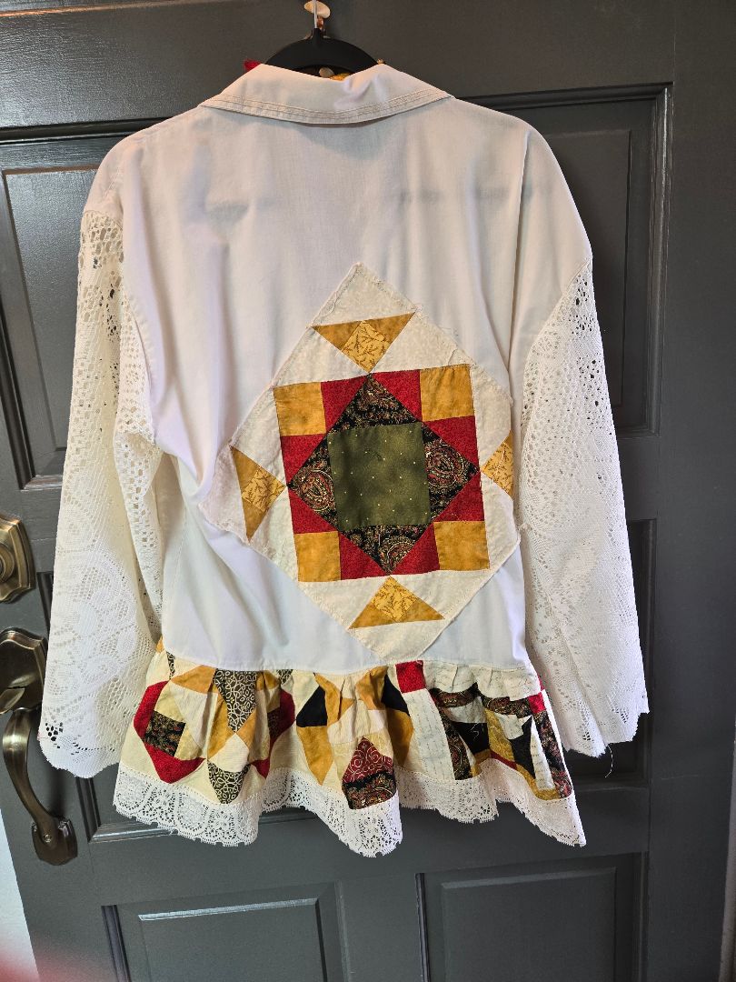 Shirt cream with quilt patchwork