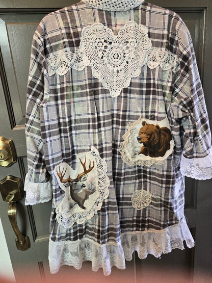 Shirt gray flannel w animals and lace