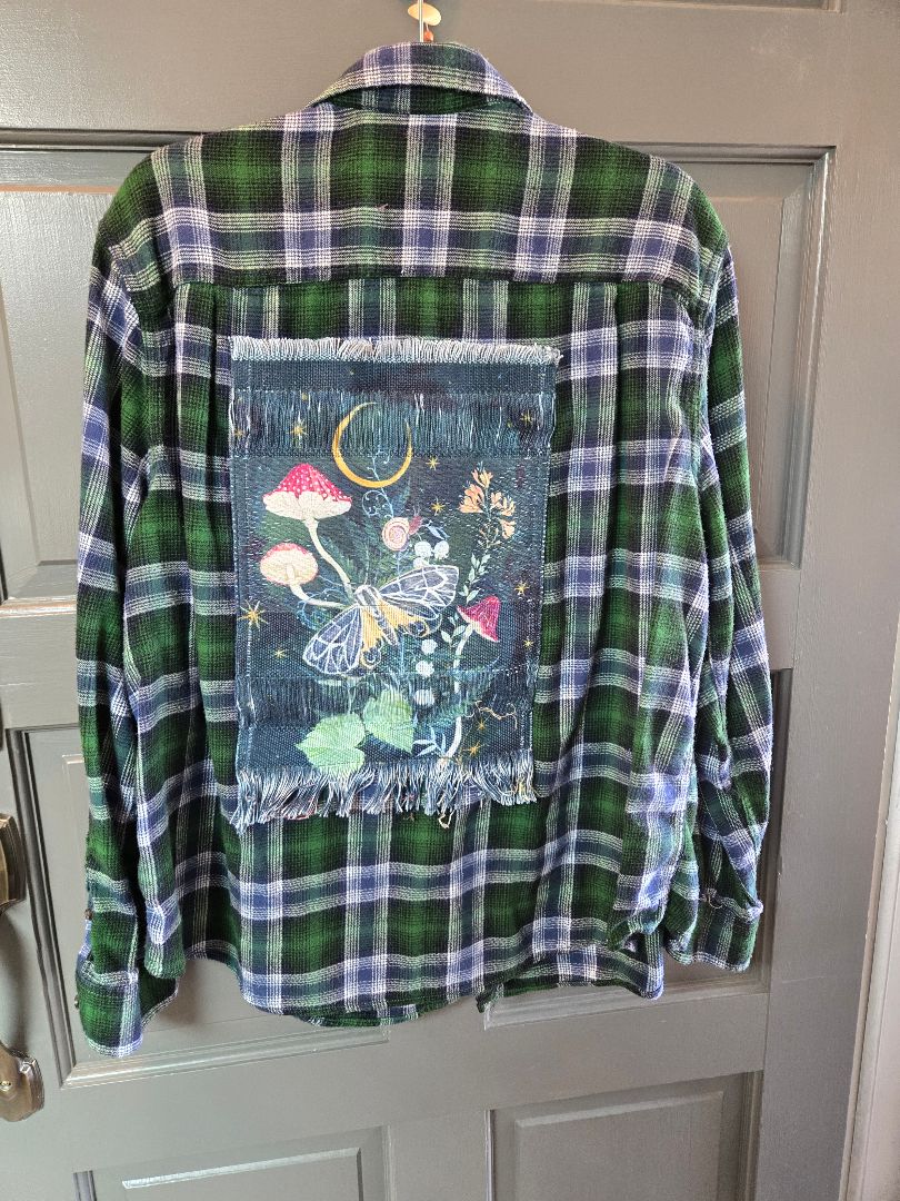 Shirt green flannel w mushroom panel
