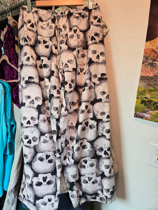 pants skulls