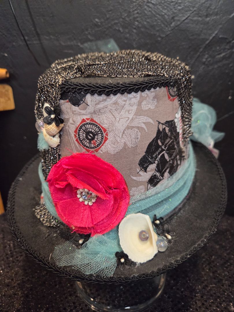 Black Top Hat with Red, Teal and Shells