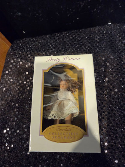 DG Creations Pretty Woman Porcelain Collectible White dress