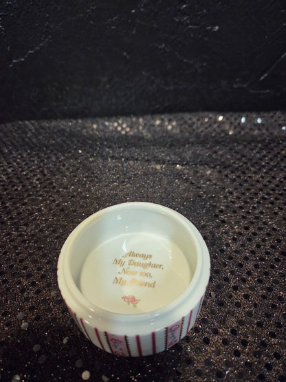 Andleigh Elliott 1990 Porcelain Music Box