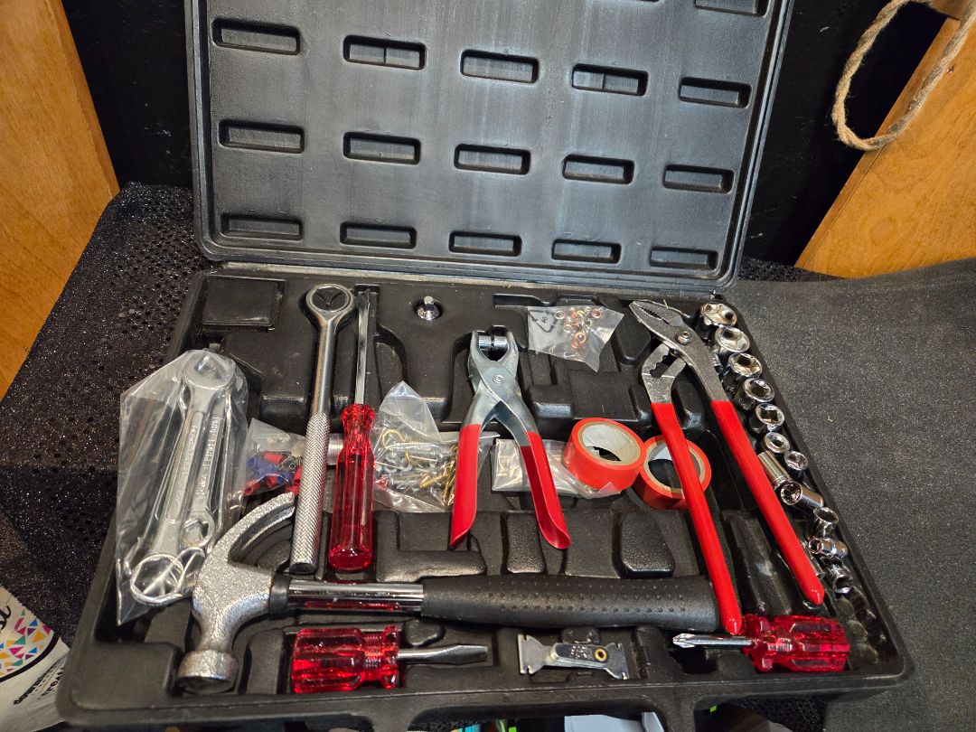 Tool Set with grommet pliers and grommets