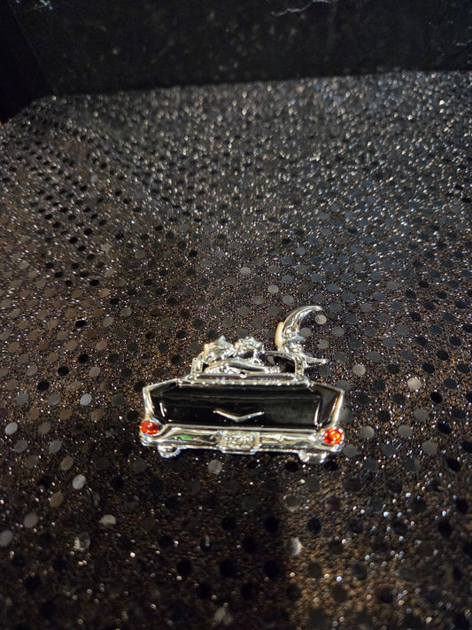 Vintage AJC Signed Cat Lovers in Old Chevy w/moon silver ton brooch