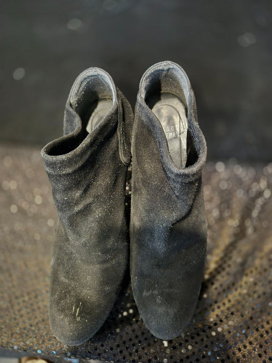 Stuart Weitzman Black Suede Ankle Boots (sz 36)
