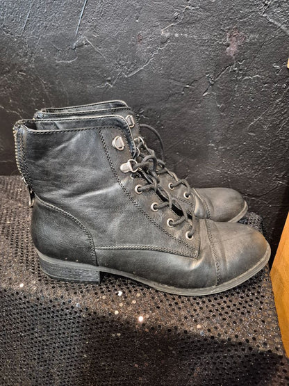Guess Black Boots (sz 8)