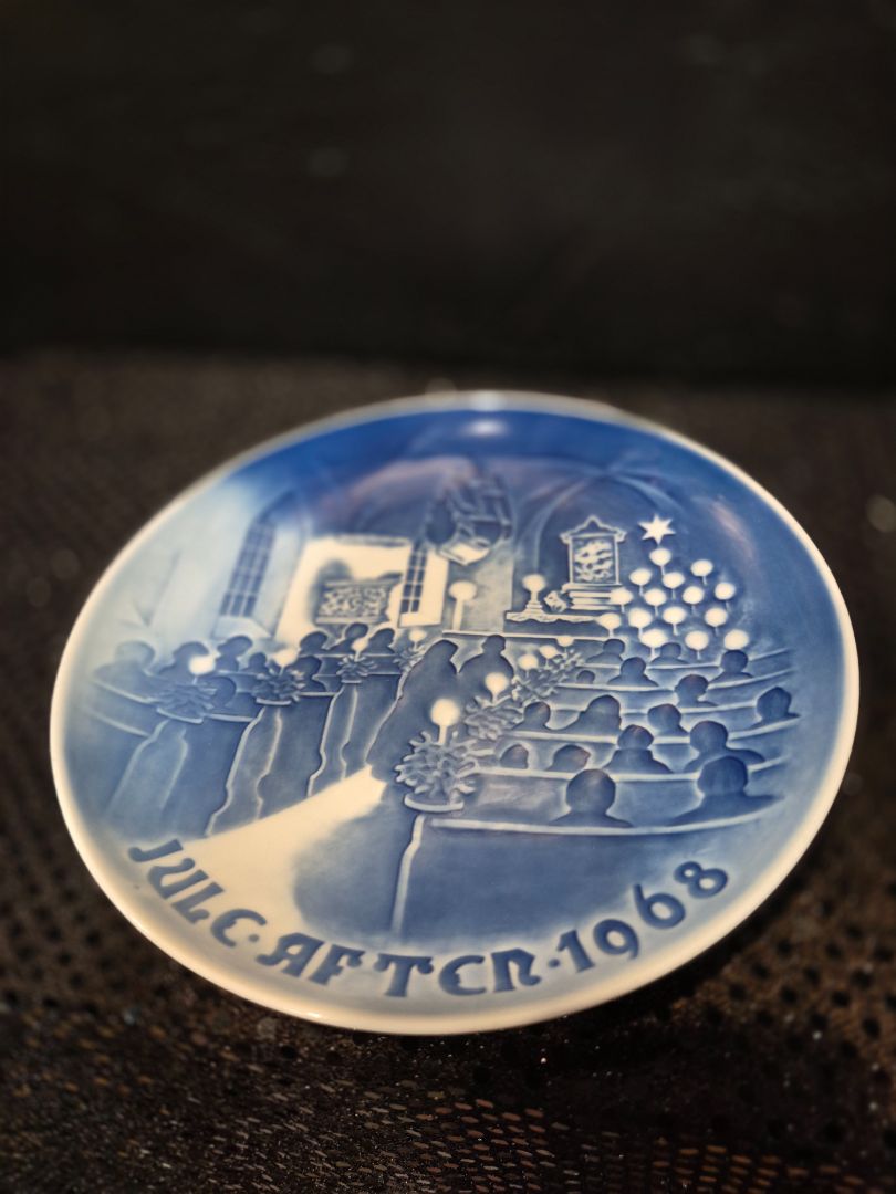 1968 B&G Bing Grondahl Collector Plate Christmas
