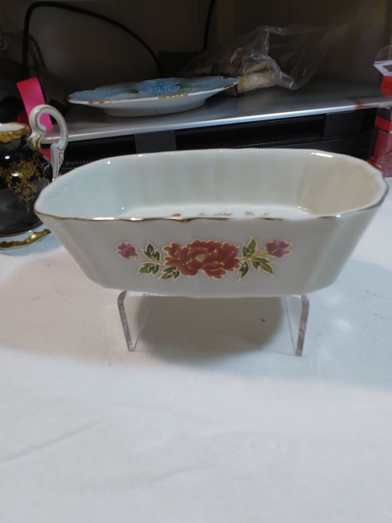 Vintage Japanese reticulated Porcelain centerpiece “Hanaguruma” basket motif