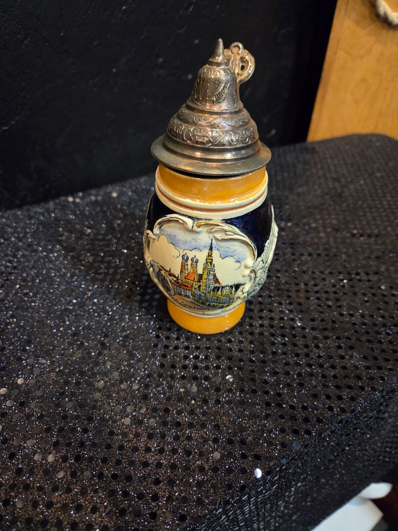 Munchen Small Stein