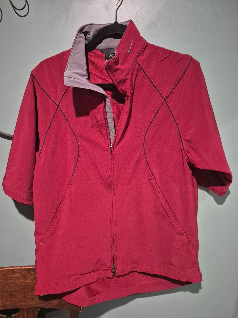 Nike Golf Full Zip Short Sleeve Burgundy Shirt (sz S)