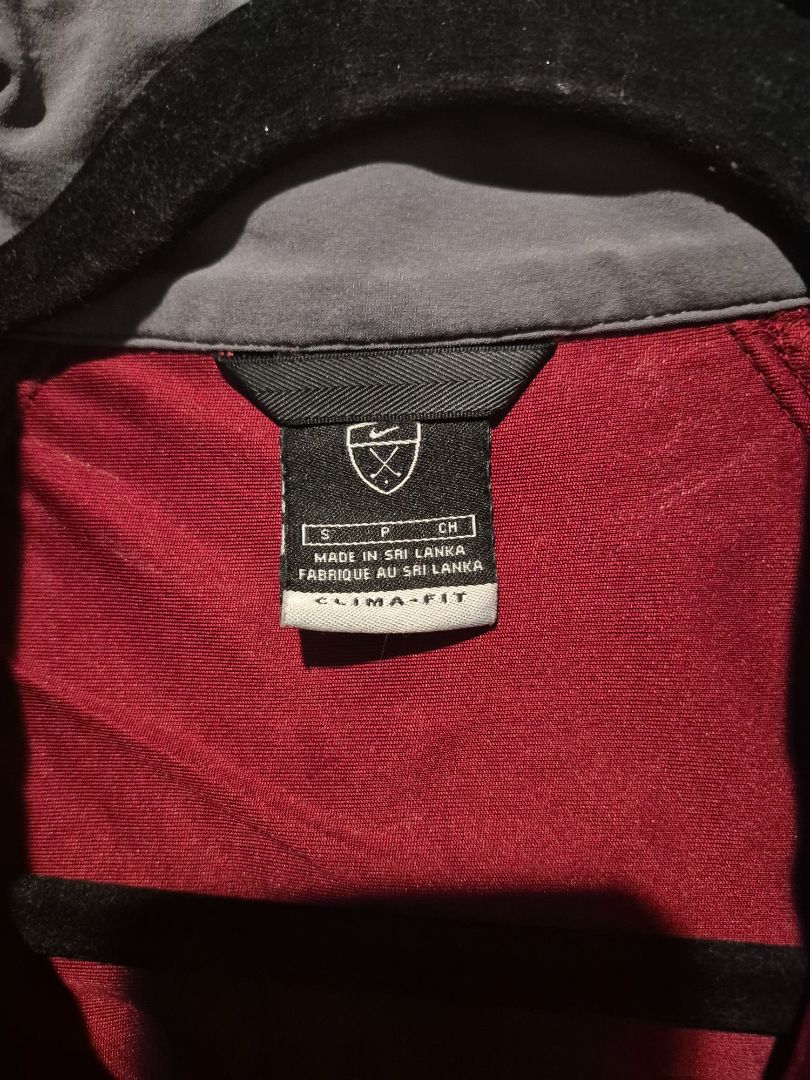 Nike Golf Full Zip Short Sleeve Burgundy Shirt (sz S)