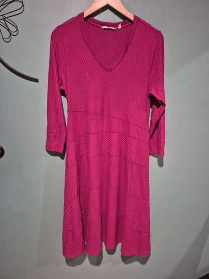 Soft Surroundings Medium Take Shape Ribbed Knit 3/4 Sleeve Dress