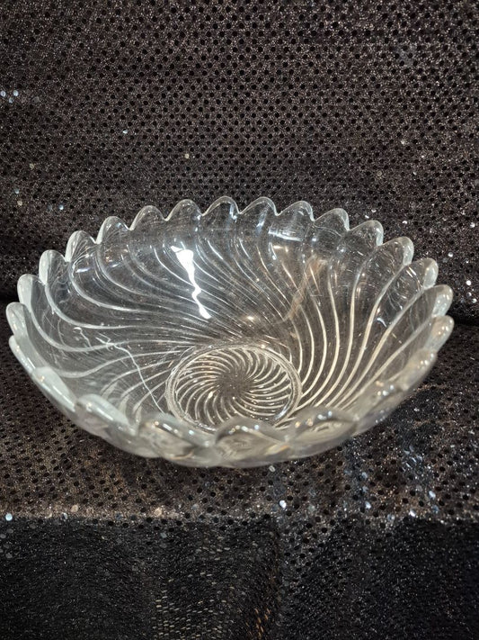 Vintage Fostoria Colony Swirl 9' round bowl 1940's